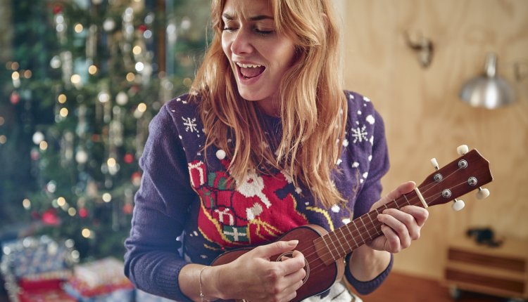 Vrouw muziek kerst 