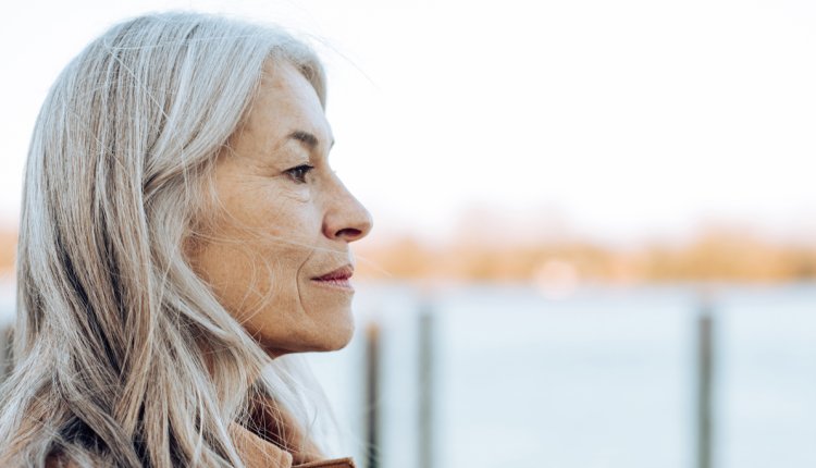 vrouw depressief in de winter