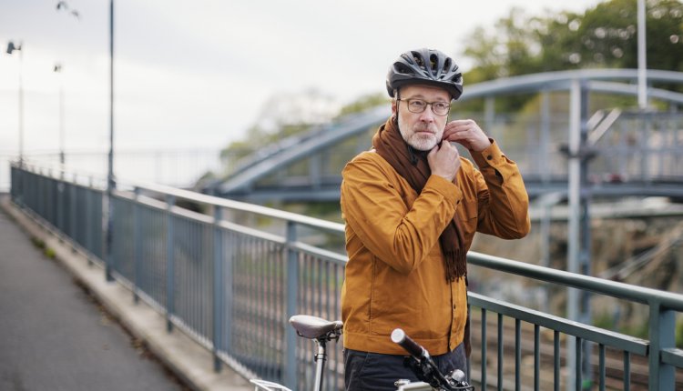 Plantkunde Aap speel piano Het belang van de fietshelm | PlusOnline