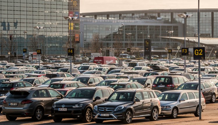 Parkeren Bij Het Vliegveld Steeds Duurder | PlusOnline