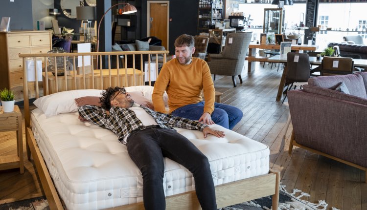 Streng amplitude Altijd Online een matras kopen: is dat slim? | PlusOnline