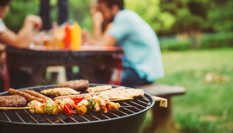 Dwang walvis bezig 5 tips voor een schoon barbecuerooster | PlusOnline