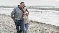 Koppel op het strand