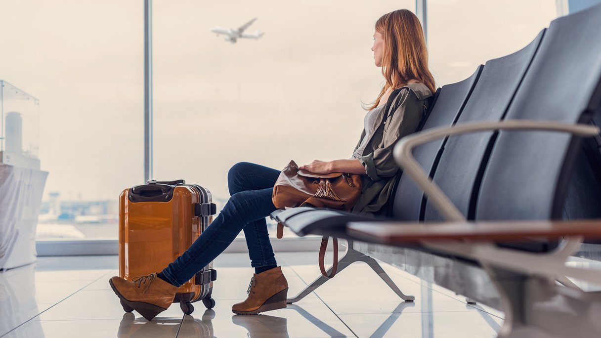 Tienerjaren binnenvallen zin Vliegen met bagage? Dit zijn alle afmetingen en kosten | PlusOnline